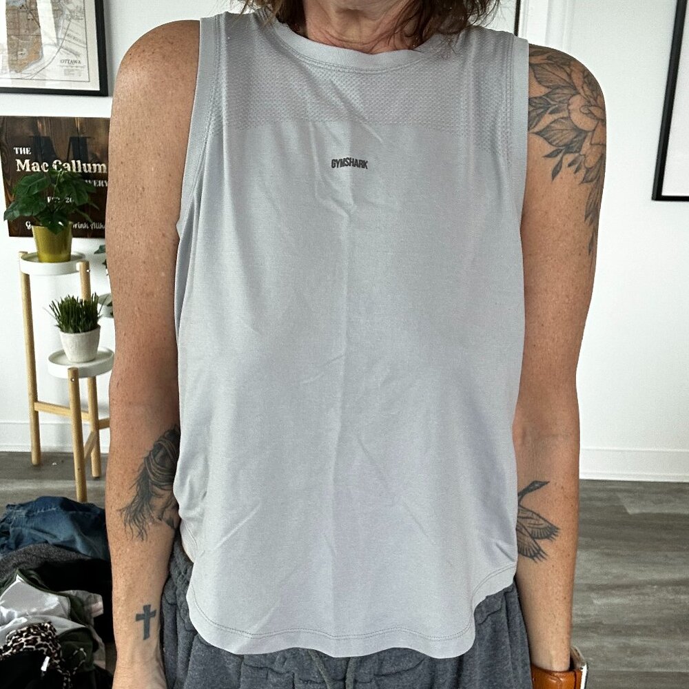 Women's Gymshark Workout Tank, Light Grey, Size Medium - 3/$15.00 5/$20.00